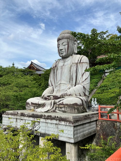 壷阪寺大釈迦如来石像(壷坂大仏)