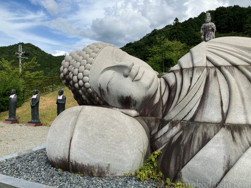 壷阪寺天竺渡来釈迦如来大涅槃石像顔部分